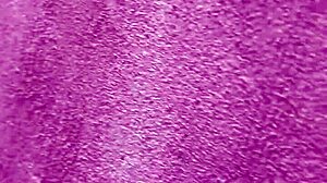 Encontrei uma prostituta na esquina chamei ela pra fazer um boquete ela quis 100 eu pedir desconto ela chupou s� a cabecinha levei pro terreno baldio qui del�cia de boquete