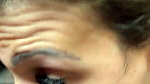 Encontrei uma prostituta na esquina chamei ela pra fazer um boquete ela quis 100 eu pedir desconto ela chupou s� a cabecinha levei pro terreno baldio qui del�cia de boquete