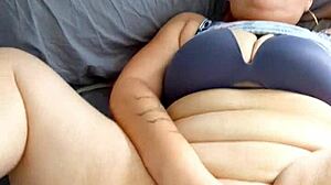 Drblackjohnsonxxx - curvy lady rubs her fat pussy