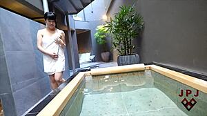 sex in the hot spring