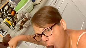 Drblackjohnsonxxx - curvy lady rubs her fat pussy