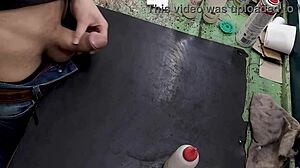 Masturbating on the workbench, a new trend?