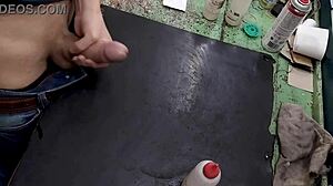 Masturbating on the workbench, a new trend?