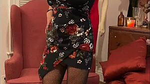 Hot mature Latina woman Anna Maria in a sexy dress