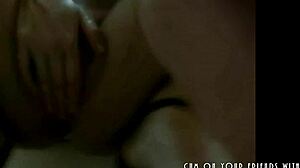 oily camgirl showing perfect body and tits