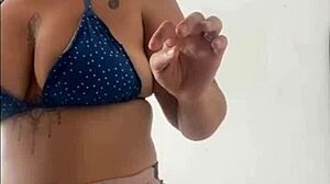 Exhibitionist Flashes Big Pussy After Night Of Fun