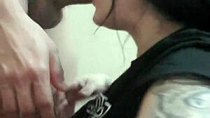 Beautiful Colombian Milf Gives Blowjob, Then Gets Fucked On The Street