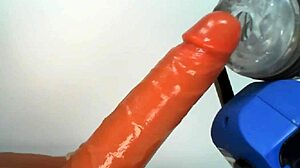 demonstrating the rubjoy robot for masturbation