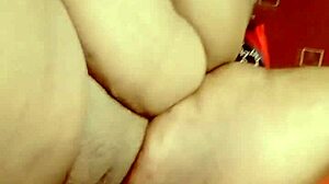 Meu marido chamou o amigo para os dois me foder sem camisinha