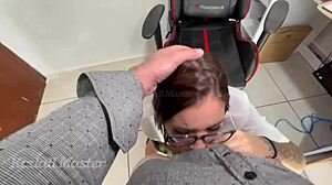 aluna da facul chupou o professor pra passar na cadeira 😏