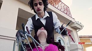 Green thumb edward plants his long thumb in 2 hot thirsty cougars - jessica ryan annie king elias cash