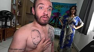 Gozando na massagem tantrica