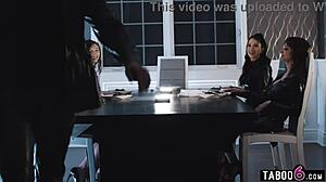 Manipulating her three stepsisters vr experience with a shared dream