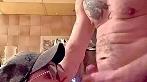 She Gets Ass To Mouth And Huge Cumshot