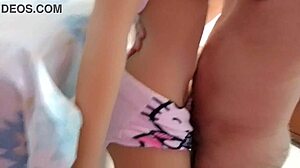 Mi padrastro me llevó a un hotel barato para follar