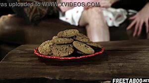 Mature Lesbian Milf Seduces Curious Blonde Teen with Juicy Pussy Licking