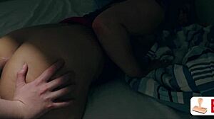 Compa�era de cuarto con co�o impresionante, mejor que novio