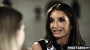 Mature Lesbian Milf Seduces Curious Blonde Teen with Juicy Pussy Licking