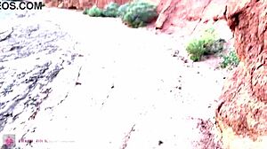 A girl with glasses appeared in the canyon