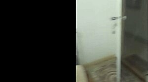 Transando na Casa de Amigos Durante Uma Festa com Voyeur