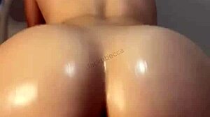An ass that shines in the position of reverse cowgirl