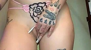 Morena Gostosa Brincando Com Bunda E Buceta Babando