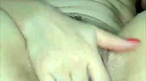 Milf in USA Uses Chinese Balls for Anal Masturbation Bliss