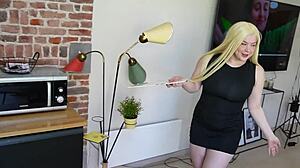 Realtor Goes All Out for Sale with Big Ass Cumshot