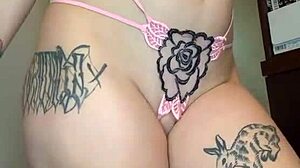 Morena Gostosa Brincando Com Bunda E Buceta Babando