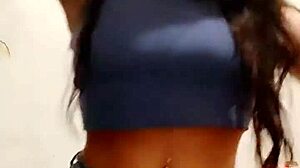 luna feliz y alocada shows her curvy latina body with tattoos and long hair