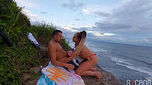 Amateur Encounters Hot Blonde on Beach for Outdoor Anal Assfucking Session