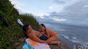 Amateur Encounters Hot Blonde on Beach for Outdoor Anal Assfucking Session