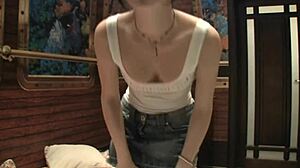 oral delight on young married latina