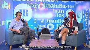 Evybubbles cosplay hits multiple peaks on Sybian ride