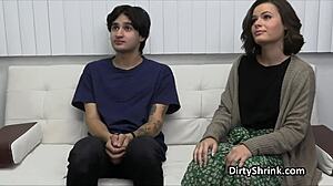 Wow! Kontorrådgivning blir til vill amatør threesome på jobb!