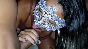 Lara Guedes cums in hotel threesome