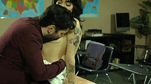 i can’t resist banging my boss vanessa sky in his office every day