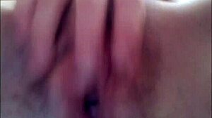 Does Veronikavonk Finger and Squirt Outdoors?