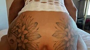 Tattooed bodybuilder mikexmoreno deepthroats and gets extreme assfucking with big clit exposed