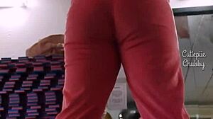 I saw this bbw ebony girl doing squats at the gym, her big ass was amazing, I couldn't stop staring