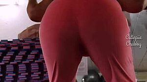 I saw this bbw ebony girl doing squats at the gym, her big ass was amazing, I couldn't stop staring