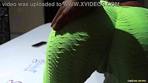 Fuckmachine Makes Me Squirt!