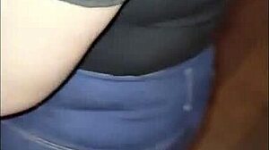 venezuelan milf shakes big natural tits and ass in lima streets!