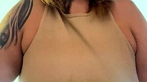 i was training at the gym in times square, my hard nipples and sweaty pussy making guys stare