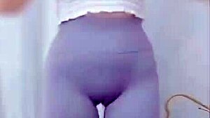 Watch this Asian girl dance with cameltoe?