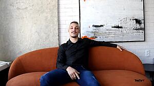 Emotional sofa test with stunning Reh Queen and her tight body.