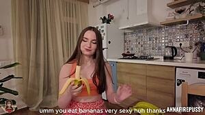 Annafirepussy's pussy tastes like banana tested by squirt