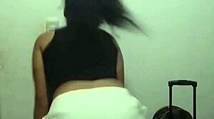 arlette dancing and showing off her curves
