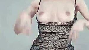 Young Korean Asian Babe Solo Play in Private Room