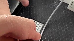 Hot stepsis feels pleasure masturbating in sunny shower.